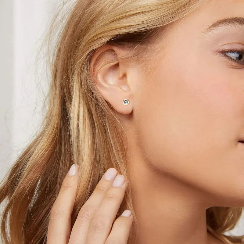 OXTAO™ D Color Moissanite Stud Earrings